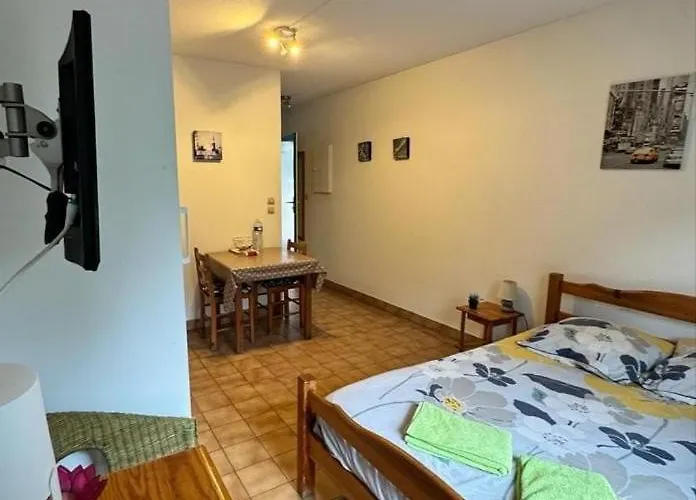 A Les Bains Apartamento *